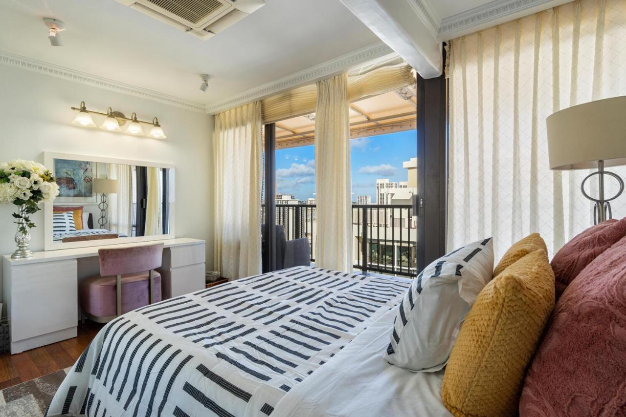 Oceanview Penthouse Suite Honolulu Exterior photo